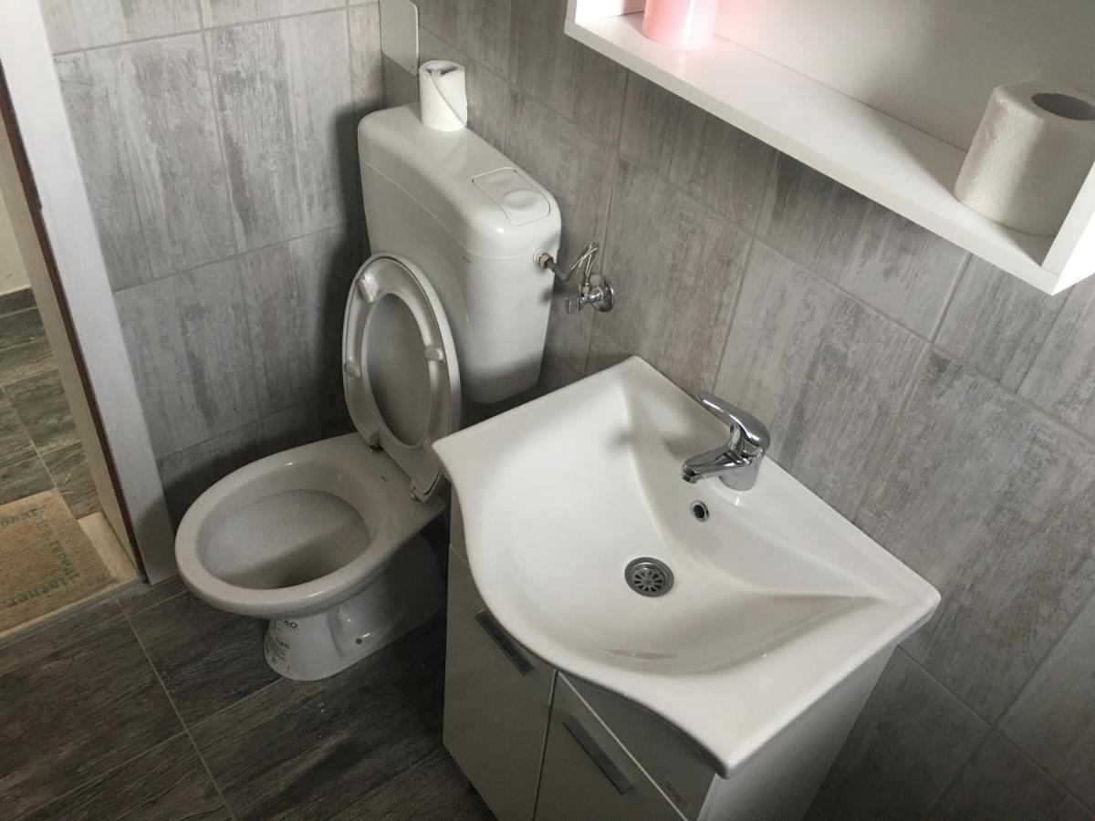 Motel Capljina Center Bagian luar foto